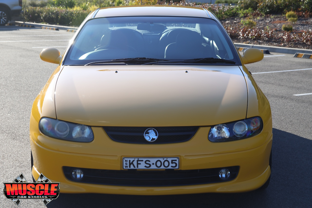 2002 Holden Monaro CV8 Devil Yellow - Front end
