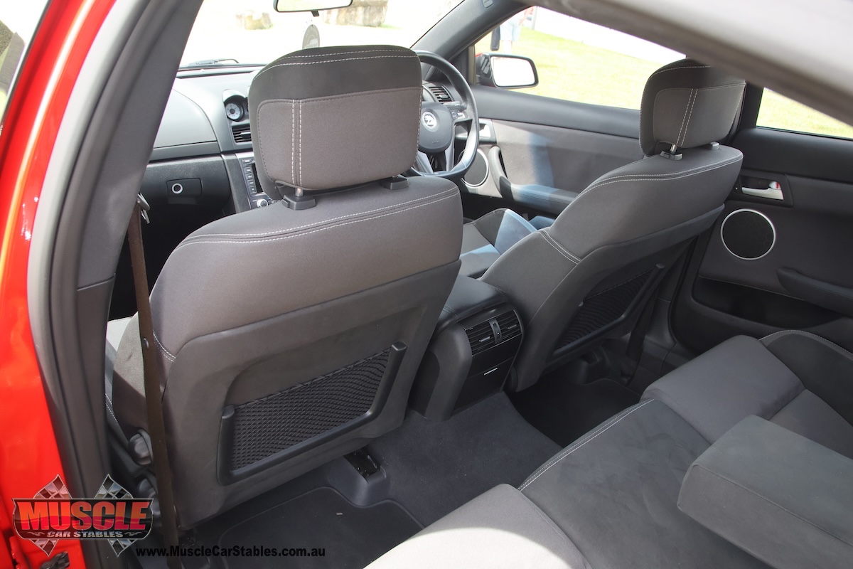 2008 VE Clubsport R8 interoir