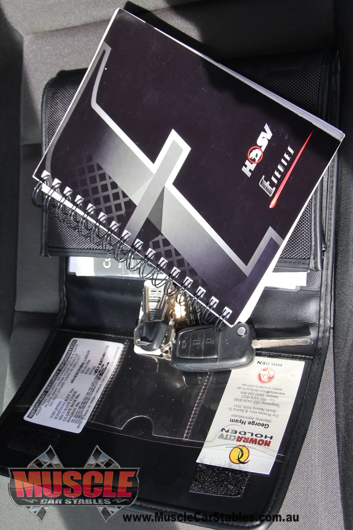 2008 VE Clubsport R8 owners manual